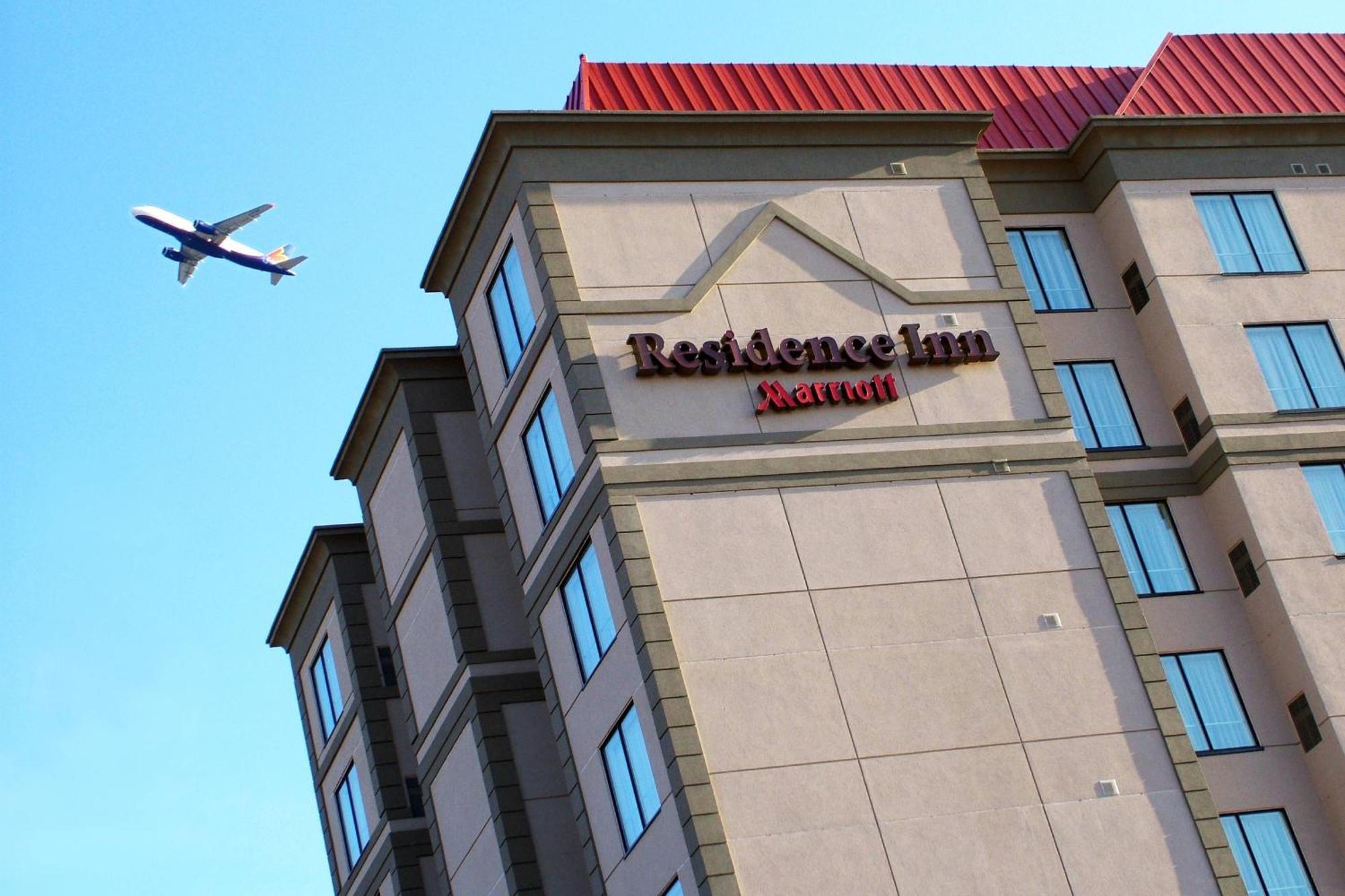 Residence Inn By Marriott Toronto Airport Екстериор снимка